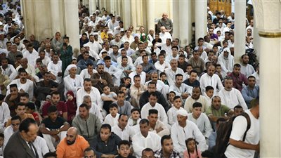 في اجواء من الفرحة.. محافظ قنا يؤدى صلاة عيد الأضحى المبارك بمسجد سيدى عبد الرحيم القنائى