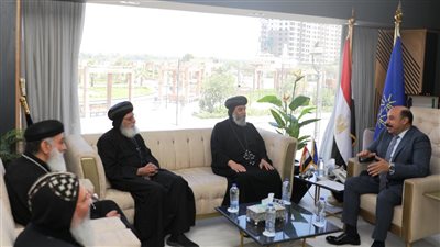 محافظ أسوان يستقبل وفد الكنيسة الأرثوذكسية لتقديم التهنئة بعيد الأضحى