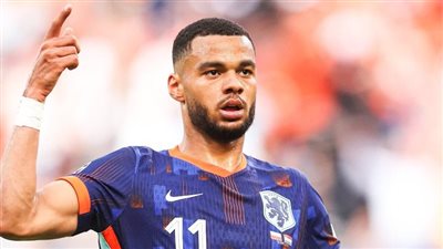 جاكبو يتعادل لهولندا في شباك بولندا