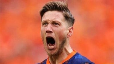 هولندا تسجل الهدف الثاني أمام بولندا