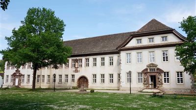 الدير القبطي بشمالي ألمانيا يستضيف 