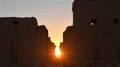 تعامد الشمس على معابد الكرنك في 