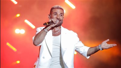 اه ولا لأ.. أحمد سعد يروج لعمل يجمعه بشقيقه وأحمد حلمي