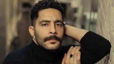 الفنان مصطفى منصور يتعرض لحادث سير.. تفاصيل