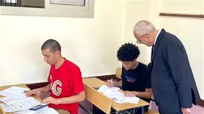 وزير التعليم يتفقد امتحانات الثانوية العامة بمادتي الفيزياء والتاريخ بالعبور