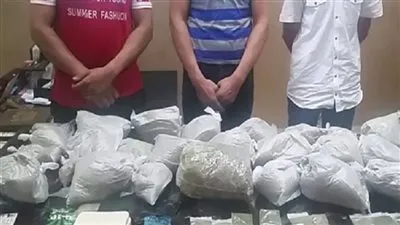 التحقيق مع عاطلين قبل ترويجهما 3 كيلو إستروكس بدار السلام 