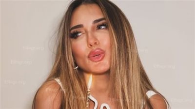 “بحرية” تخطف الأنظار… ساندي تُشيد بتعاون حماقي وشيرين وتصفه بـ”العودة الذهبية” للأغنية الرومانسية