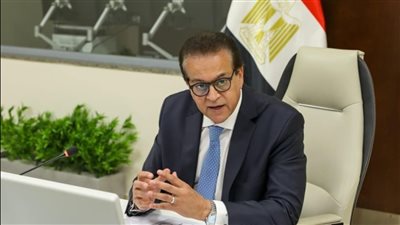 خالد عبدالغفار يعقد اجتماعًا لمناقشة «مشروع التطوير المؤسسي لوزارة الصحة»