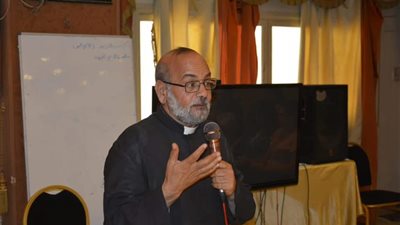 الأنبا دانيال يشهد مؤتمر اللجنة الأسقفية للتعليم المسيحي لخدام المرحلة الإعدادية