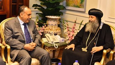 تهنئة دير المحرق لمحافظ أسيوط الجديد