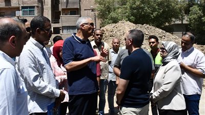 محافظ أسوان يتفقد مشروع تغطية مصرف السيل