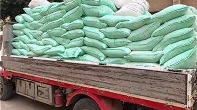 مباحث تموين الأقصر تضبط طن و500 كيلو دقيق قبل بيعه بالسوق السوداء