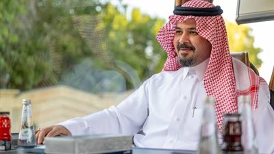 أمير منطقة المدينة المنورة يستقبل أبناء وبنات جمعية 