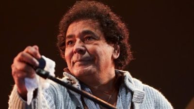 الجمعة.. محمد منير يحيي حفلا غنائيا في مهرجان العلمين