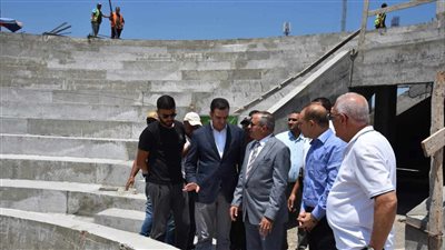 محافظ بورسعيد يتفقد سير العمل في إنشاء ستاد النادي المصري الجديد 