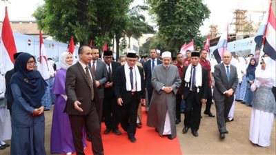 استقبال حاشد لشيخ الأزهر خلال زيارته لمعاهد دار النجاح الإسلامية إندونيسيا (صور)