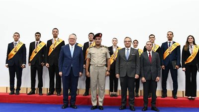 الأكاديمية العسكرية المصرية تنظم مراسم تخريج دورة للملحقين الدبلوماسيين 
