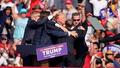 ترامب يغادر المستشفى بعد نجاته من عملية إطلاق نار ومجلس النواب يستدعي رئيسة الخدمة السرية