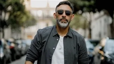 عمرو مصطفى يطرح أغنية 'ليها فيّا' احتفالا بالمرأة 