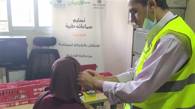 تسليم سماعات طبية لذوي الهمم بقرى ونجوع أسوان