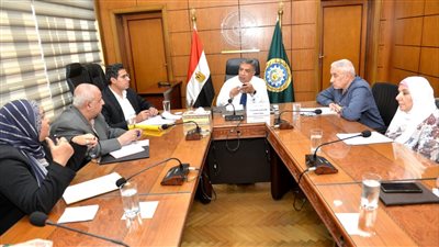 محافظ الدقهلية يدرس الاستعانة بطلاب كلية الهندسه والمساحه في أعمال التصالح كتدريب وخدمة الوطن