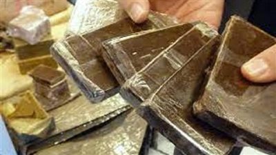 ضبط عنصر إجرامي بحوزته 325 طربة لمخدر الحشيش بمطروح