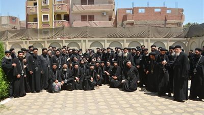 الاجتماع الشهري لكهنة المنيا برءاسة الانبا مكاريوس 