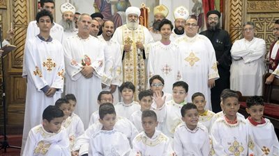 شمامسة جدد وتدشين أواني في عيد الأنبا شنودة بمدينة ١٥ مايو