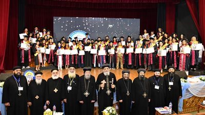 البابا تواضروس يشهد احتفالية تخريج الدفعة الأولى من دبلومة العلوم الكتابية