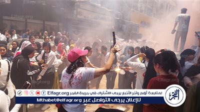 بالزغاريد والشماريخ.. طلاب الثانوية العامة بمحافظة الدقهلية يحتفلون بختام ماراثون الامتحانات (صور) 