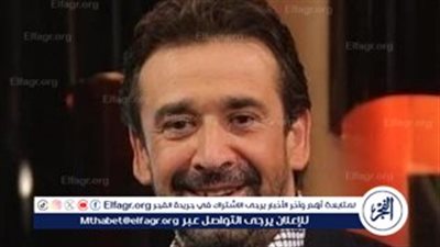 كريم عبدالعزيز يروج لمسرحية 