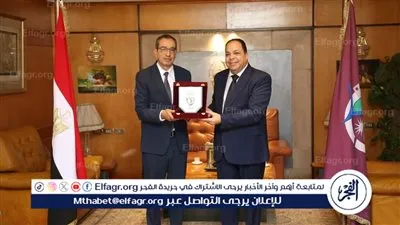 رئيس جامعة الفيوم يستقبل رئيس الجهاز التنفيذي للهيئة العامة لتعليم الكبار