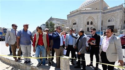 وزير الإسكان: 