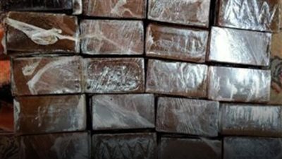 سقوط ديلر بـ 2 كيلو حشيش وسلاح في دار السلام 