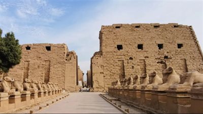 وسيم السيسي: مصر اكتشفت أمريكا قبل كولومبوس بـ 3000 عام.. والدليل هرم القمر والمسلات