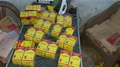 عاجل| حماية المستهلك يضبط مصنع يعبئ منتج شاي العروسة بمواد مجهولة المصدر