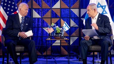 خبير الشئون الأمريكية: لا يوجد محبة أو احترام بين 