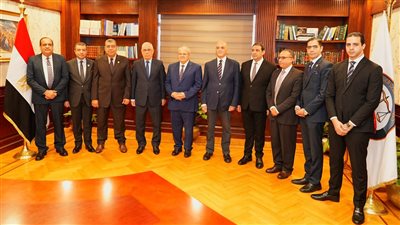 تكريم أعضاء النيابة العامة المشاركين بفعاليات التدريب المتخصص في استخدامات الذكاء الاصطناعي