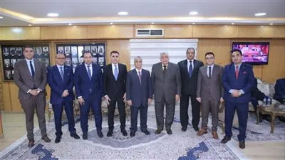 رئيس نادي قضاة مجلس الدولة يزور المستشار أحمد عبود