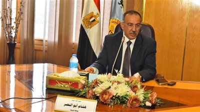 محافظ أسيوط: ضبط سيارة ربع نقل محملة بـ 1250 لتر سولار قبل بيعها في السوق السوداء  