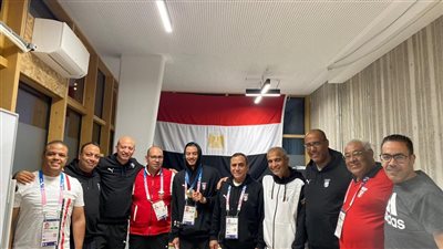 البعثة المصرية تحتفل ببرونزية محمد السيد داخل القرية الأولمبية بباريس