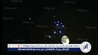 القمر والثريا يقترنان في السماء بعد منتصف ليل اليوم