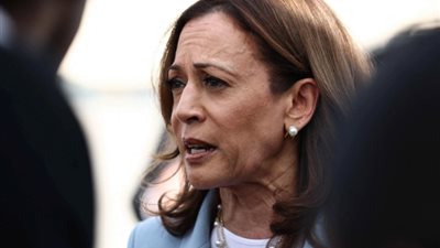 كامالا هاريس تعلّق على استهداف إسرائيل لبيروت.. ماذا قالت؟ 