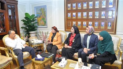 محافظ أسيوط يستقبل وفد جمعية بناء وطن للتنمية 