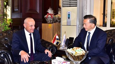 محافظ الأقصر يستقبل عضو اللجنة المركزية الـ20 للحزب الشيوعي الصيني لمناقشة الشراكة الاستراتيجية