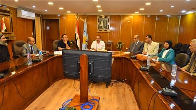 محافظ أسيوط يلتقي بمربي الماشية وأصحاب المزارع على مستوى المحافظة 