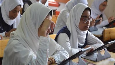 أهمية الدعاء في تخفيف القلق والضغط النفسي لطلاب الثانوية العامة 