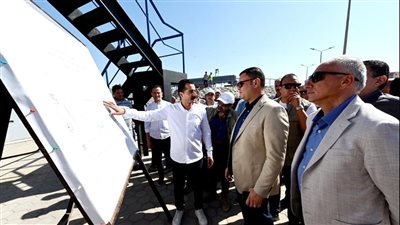 وزير الإسكان يتفقد محطة معالجة الصرف الصحي بطاقة 22 ألف م3 يوميًا بمدينة النوبارية الجديدة