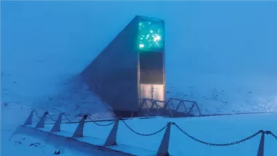 حياة على القمر.. علماء يقترحون إنشاء عالم جديد نتيجة مخاطر التغير المناخي