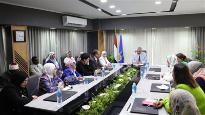 محافظ أسوان يلتقي وفد أعضاء فرع المجلس القومي للمرأة
